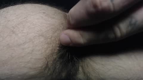Snapshot of hunkytime chatting on January 4, 2:25 pm I AM NOT A DIRECTOR I AM THE BOSS KINGDADDYSIRSTR8ALPHAMASTER online show from January 4, 2:25 pm