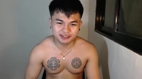 Snapshot of hunkyzeus chatting on January 8, 6:09 pm hunkyzeus online show from January 8, 6:09 pm