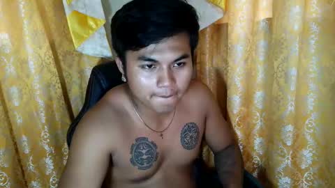 hunkyzeus online show from December 15, 7:27 am