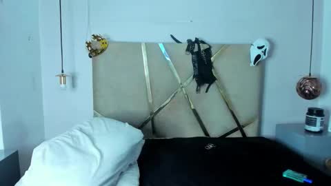 hunterheat_ online show from October 24, 12:07 pm