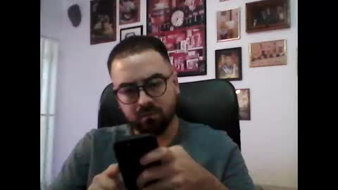 hurtadodirector online show from April 28, 1:11 am