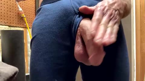 huskey300 online show from April 22, 10:14 pm