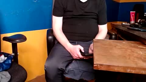 Snapshot of huskyguy chatting on March 9, 4:38 am Huskyguy online show from March 9, 4:38 am