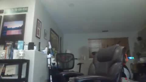 hvnter_fox online show from June 6, 9:04 am