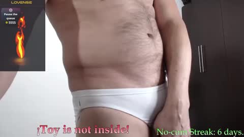 Snapshot of hxmister chatting on December 26, 3:59 am Andrew online show from December 26, 3:59 am