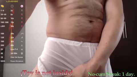Snapshot of hxmister chatting on December 4, 7:12 pm Andrew online show from December 4, 7:12 pm