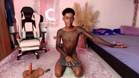 iamandrey_ online show from June 26, 12:36 am