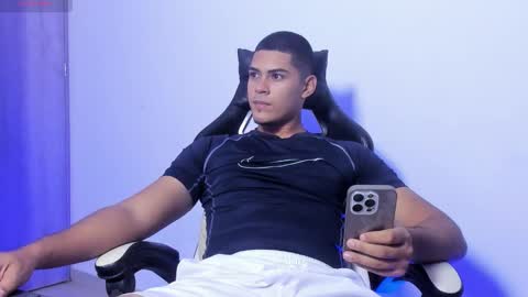 Dylan  independent model  online show from February 5, 1:45 am