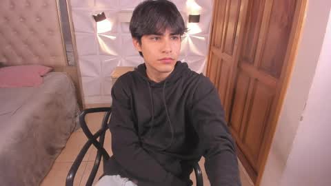 iamjuanjoc online show from April 24, 3:20 am