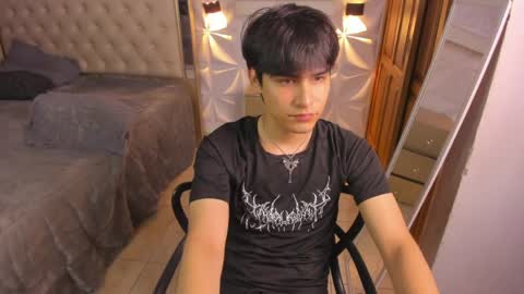 iamjuanjoc online show from April 10, 3:57 am