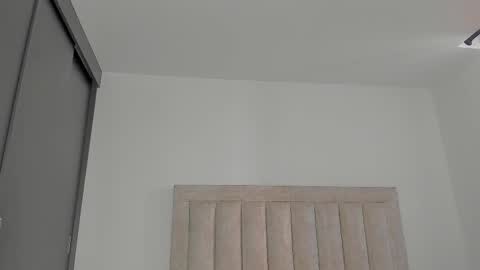 Juliiiiian online show from March 25, 11:36 am