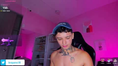 Snapshot of ian_castillo_ chatting on September 26, 11:41 am IAN CASTILLO online show from September 26, 11:41 am