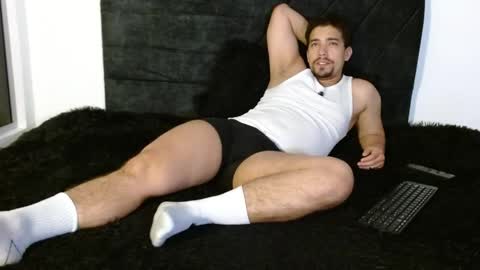 Ian Davis online show from June 5, 3:33 am