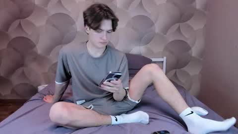 Ian Flor online show from April 26, 3:09 pm