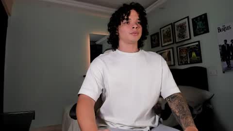 Andres online show from July 10, 10:33 pm