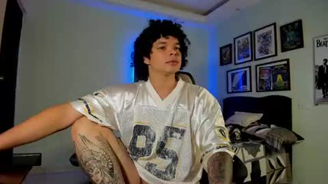 Andres online show from July 1, 4:19 pm