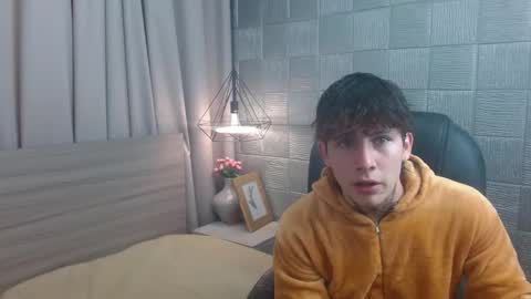 Snapshot of iancute_ chatting on September 11, 4:22 am ian online show from September 11, 4:22 am