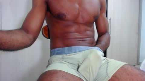 Snapshot of ianrashatxxx chatting on December 27, 7:57 pm Ian Rashad online show from December 27, 7:57 pm