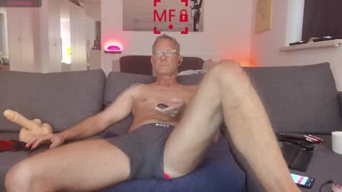 Snapshot of icemanbln chatting on December 17, 9:50 am couple profile eternal sin - first bg video online online show from December 17, 9:50 am