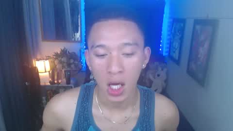 Snapshot of iconicmateo chatting on January 22, 7:46 am Mateo online show from January 22, 7:46 am