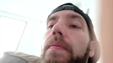 Snapshot of icyfucktoy chatting on February 18, 8:04 pm icyfucktoy online show from February 18, 8:04 pm