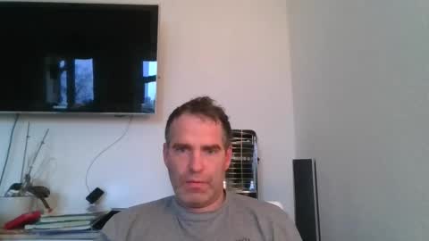 idontknowwhy1 online show from December 3, 8:31 am