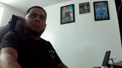 Snapshot of idoyourmom chatting on October 31, 10:57 pm idoyourmom online show from October 31, 10:57 pm