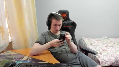 iliaskris online show from December 3, 6:19 am