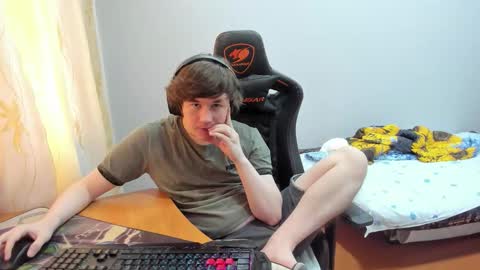 iliaskris online show from September 22, 11:54 am