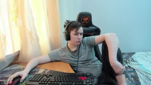 iliaskris online show from June 7, 12:34 pm