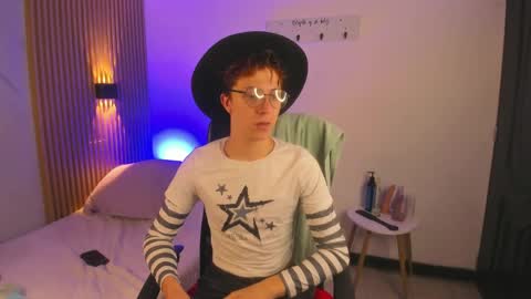 daren online show from April 3, 3:58 am