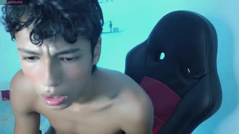 im_david01 online show from October 19, 7:50 pm