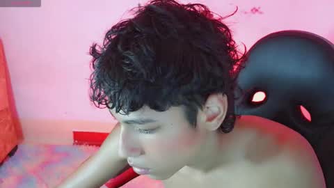 Snapshot of im_david01 chatting on October 11, 3:05 pm im_david01 online show from October 11, 3:05 pm