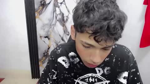 im_david01 online show from November 24, 12:39 pm