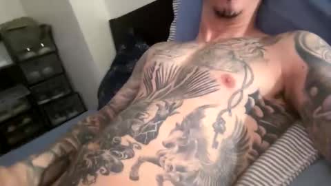 imallyours232323 online show from March 14, 10:44 am