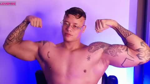 imconor online show from July 28, 12:12 pm