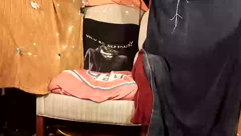 Snapshot of imglorious1 chatting on December 14, 8:56 am JJ online show from December 14, 8:56 am