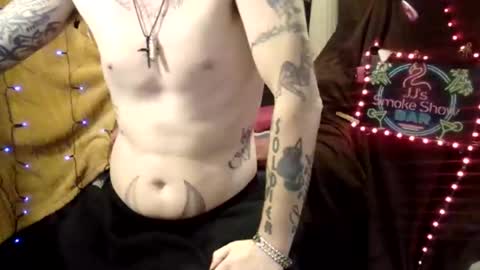 Snapshot of imglorious1 chatting on February 1, 2:16 am JJ online show from February 1, 2:16 am
