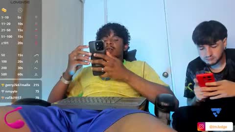 Snapshot of imlodge chatting on September 18, 9:06 pm Camilo Lodge online show from September 18, 9:06 pm