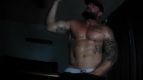 Snapshot of imnewherelollol chatting on October 7, 1:26 pm Majordadbod101 online show from October 7, 1:26 pm