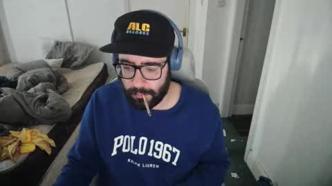 imstillfish online show from April 28, 5:17 pm