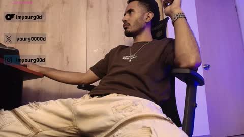 Daniel   thumb up me please its important Im new INDEPENDENT MODEL online show from March 3, 3:03 am