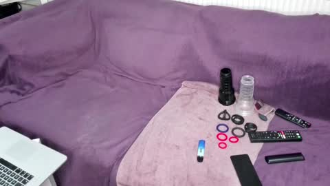 Snapshot of indian_exhibitionist chatting on December 30, 11:17 pm indian_exhibitionist online show from December 30, 11:17 pm