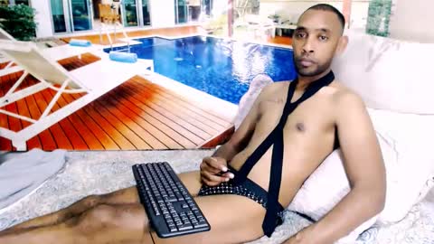 indianmagicmike69 online show from November 26, 4:43 pm