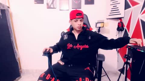 matias online show from December 16, 4:19 am