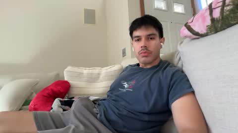 Lucas online show from April 21, 5:30 pm