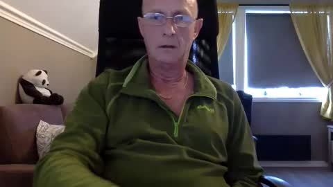 insignia20 online show from September 25, 10:14 am