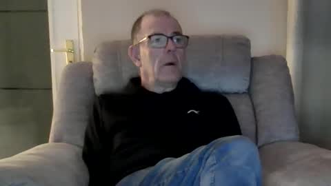 inthemood63 online show from October 5, 7:29 pm