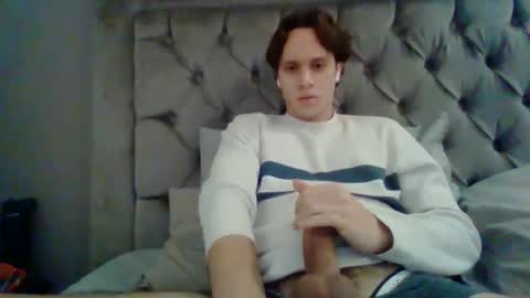 Snapshot of introducingthebrilliance chatting on January 14, 4:15 am WillyTripleXxx online show from January 14, 4:15 am