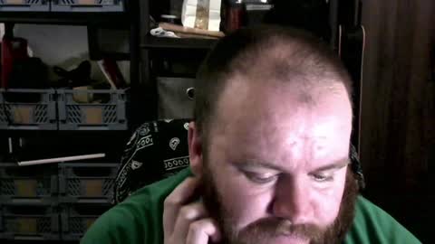 twitter theirishman205 online show from December 5, 4:34 pm